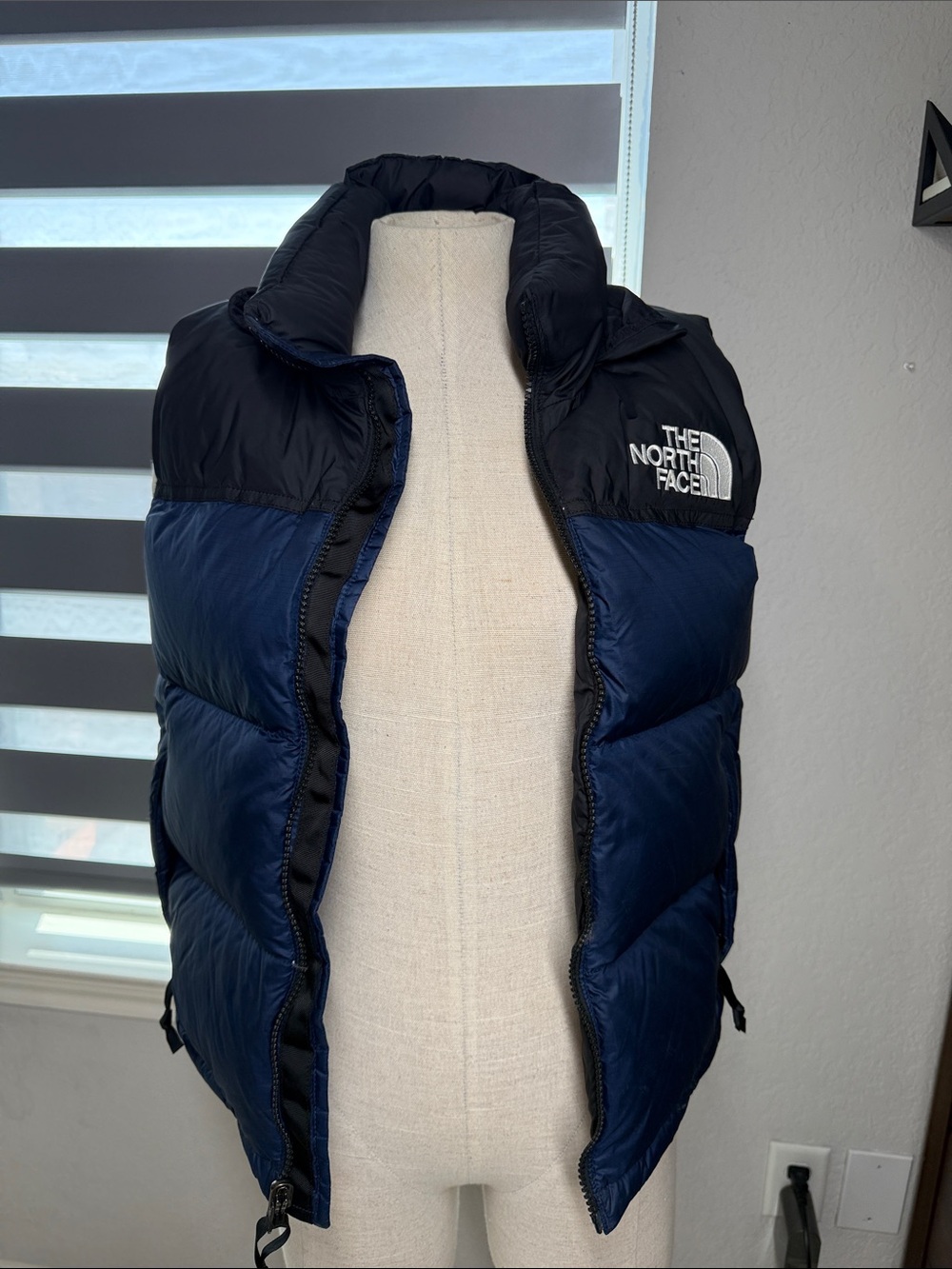 The North Face women’s nuptse hooded vest XS
